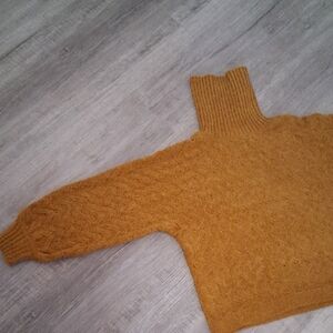 Olive & Oak Mustard Knit Sweater